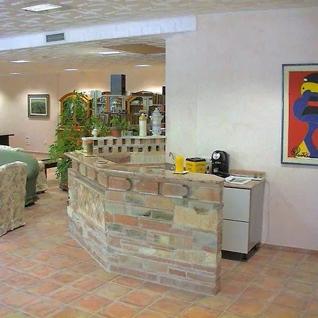 Borgo Piazza Country