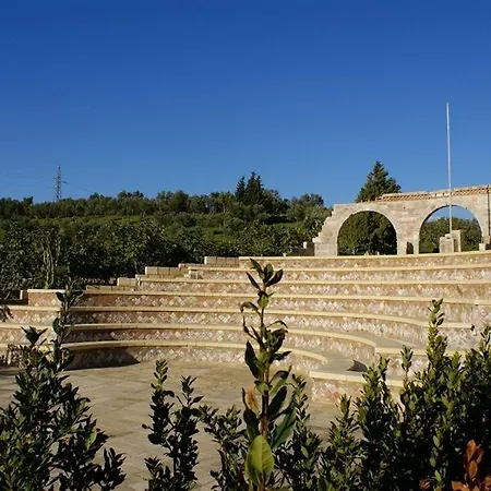 מלון Borgo Piazza Country